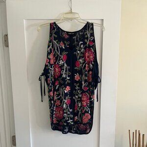 Fifteen Twenty Embroidered Cold Shoulder Top - Size XS